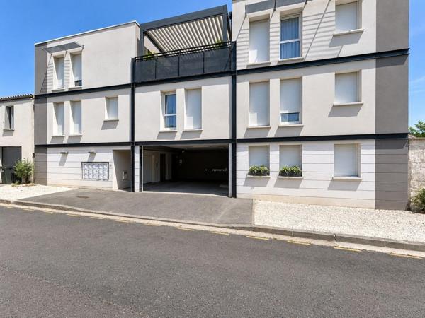 T1 bis en excellent état avec parking à Floirac