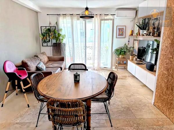 Vente                                                      Appartement
                        
                     3 pièces                      60 m2                     à Six-Fours-les-Plages