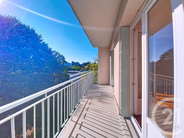 Appartement F4 à vendre  4 pièces - 82,41 m2 OULLINS - 69