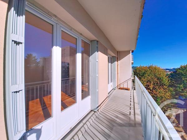 Appartement F4 à vendre  4 pièces - 82,41 m2 OULLINS - 69