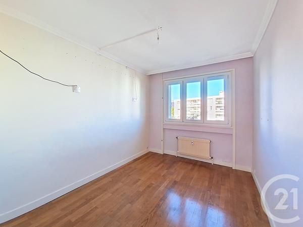 Appartement F4 à vendre  4 pièces - 82,41 m2 OULLINS - 69