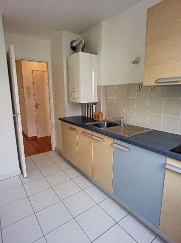 A louer : Appartement Montigny Le Bretonneux - Quartier le village- 2 pièces 45.70 m2