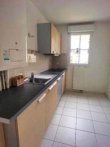 A louer : Appartement Montigny Le Bretonneux - Quartier le village- 2 pièces 45.70 m2