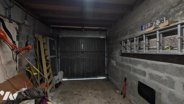 Maison de type 4 p + cuisine et garage accolé sur 448 m² de terrain 