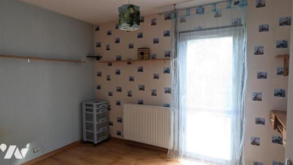 Maison de type 4 p + cuisine et garage accolé sur 448 m² de terrain 