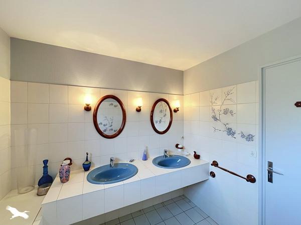 Maison à vendre 488 250 € Léognan 4 p 165 m² DPE D