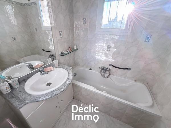 Vente maison Chateauneuf grasse, 92m² 960m² 4 pièces 480 000€