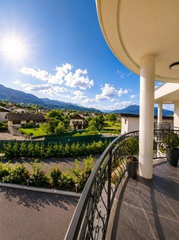 Maison à vendre 1 500 000 € Chambéry 7 p 275 m² DPE A