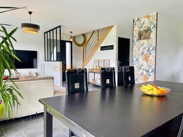 Vente Maison140,11 m² - 7 Pièces - LE MOLAY LITTRY (14330)