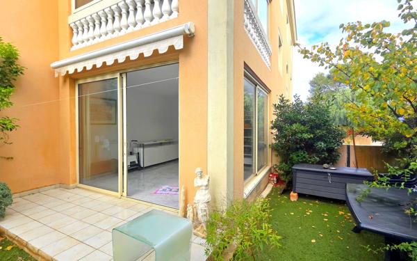 Appartement à vendre    3 pièces • 51 m2 La Seyne-sur-Mer