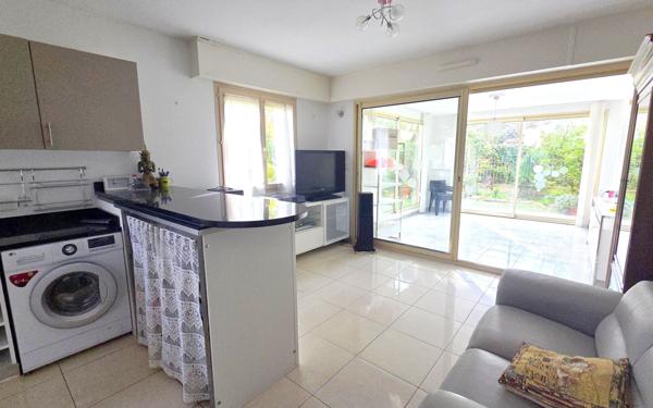 Appartement à vendre    3 pièces • 51 m2 La Seyne-sur-Mer