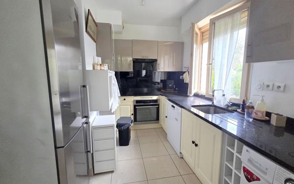 Appartement à vendre    3 pièces • 51 m2 La Seyne-sur-Mer