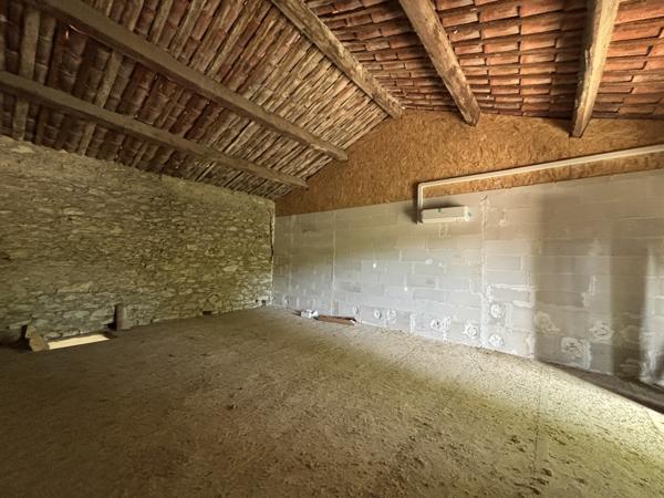 Appartement 2 pièces - 91 m²