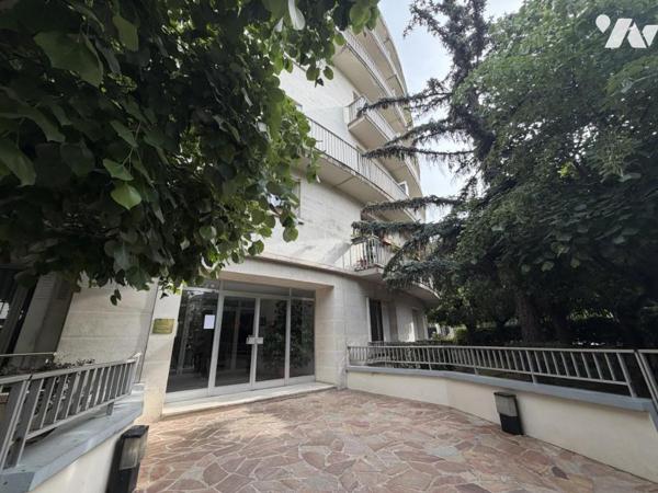 METRO SAINT MANDE - T4 avec balcon, vue sur le Bois de Vincennes