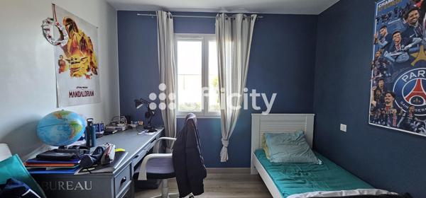 Maison
         6 pièces
        - 124 m²