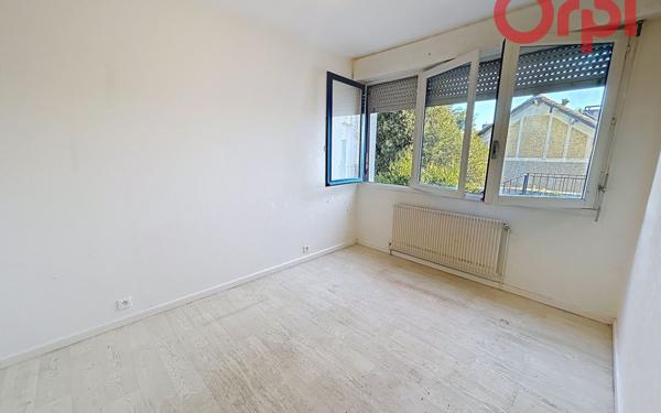 Immeuble à vendre    181,69 m2 Talmont-Saint-Hilaire