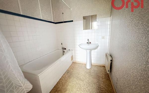 Immeuble à vendre    181,69 m2 Talmont-Saint-Hilaire