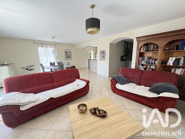 Maison à vendre 6 pièces 140 m² Camaret-sur-Aigues