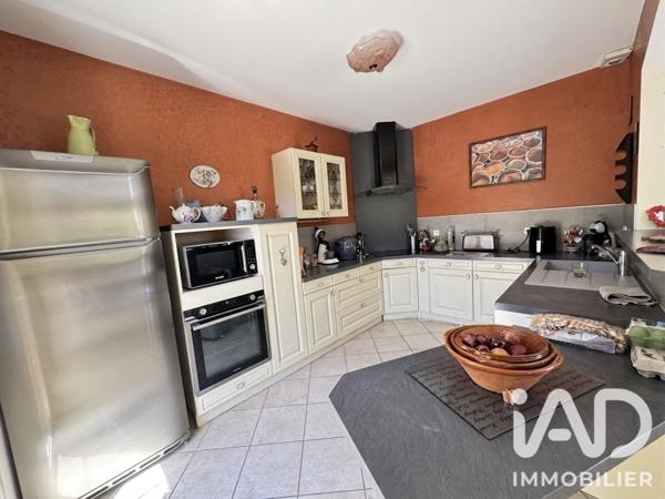 Maison à vendre 6 pièces 140 m² Camaret-sur-Aigues