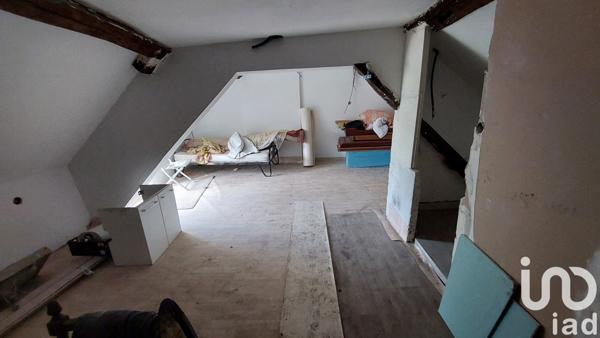 Maison traditionnelle 4 pièces de 100 m² à Vierzon (18100)