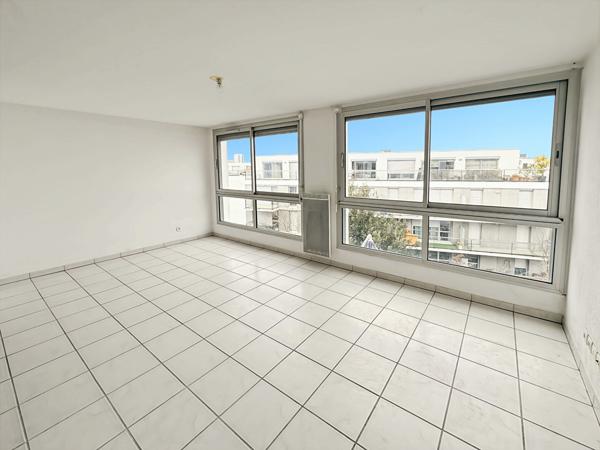 Charmant appartement 2 pièces à Bordeaux, secteur Bassins à Flots