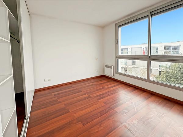 Charmant appartement 2 pièces à Bordeaux, secteur Bassins à Flots