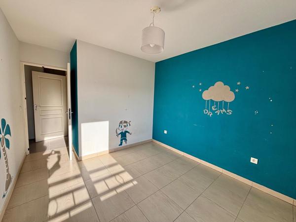 Le Muy T3 avec terrasse-garage-piscine et parking