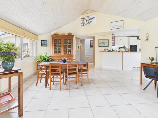 Carantec – Maison d’exception avec vue mer imprenable et studio indépendant