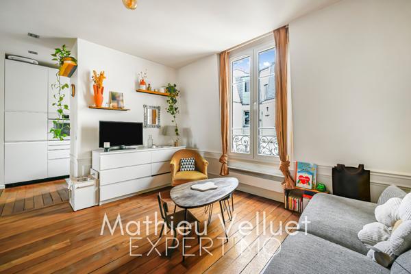 Paris (75018) Piscine Amiraux, T2 traversant de 38.57m2 carrez au 6ème avec asc.