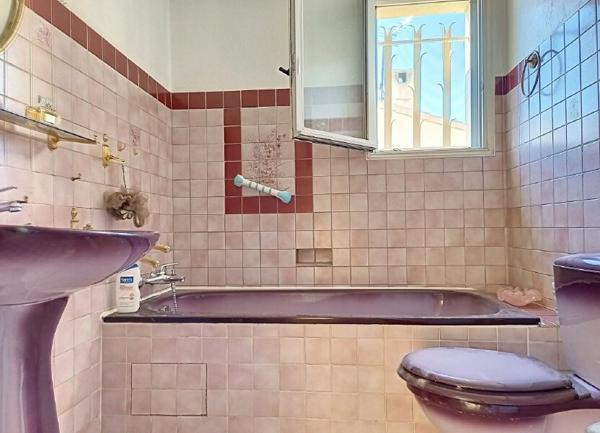 Maison à vendre    5 pièces •    Saint-Raphaël