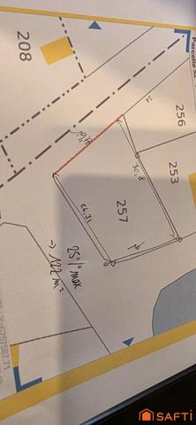 Terrain constructible proche du bourg