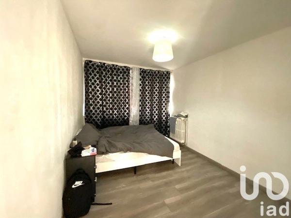 Appartement 4 pièces de 90 m² à Hem (59510)