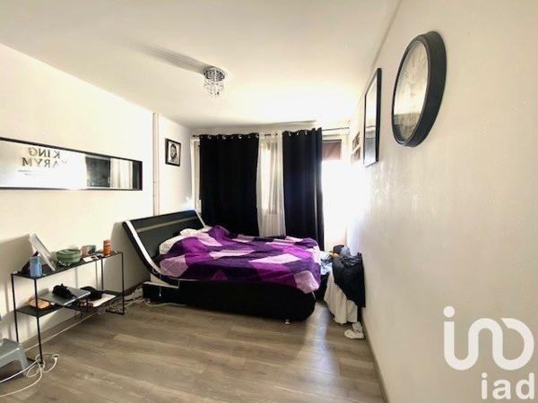 Appartement 4 pièces de 90 m² à Hem (59510)