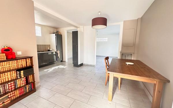 Maison à vendre    6 pièces • 140 m2 Saint-Maur-des-Fossés