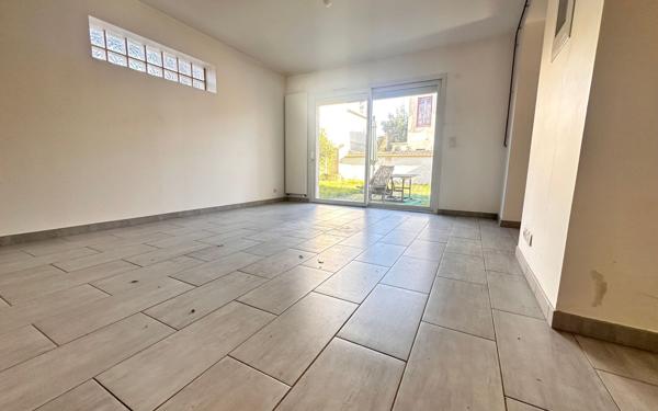 Maison à vendre    6 pièces • 140 m2 Saint-Maur-des-Fossés