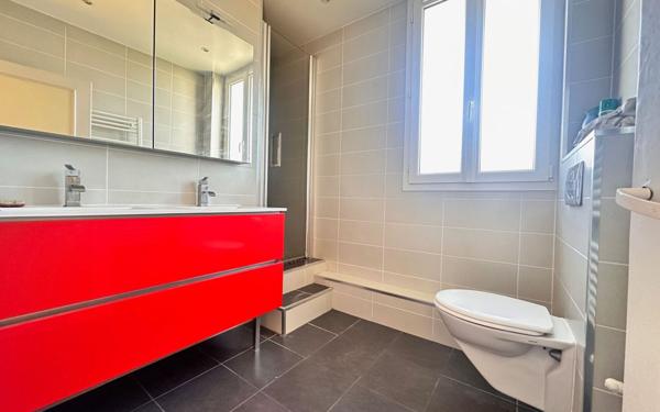 Maison à vendre    6 pièces • 140 m2 Saint-Maur-des-Fossés