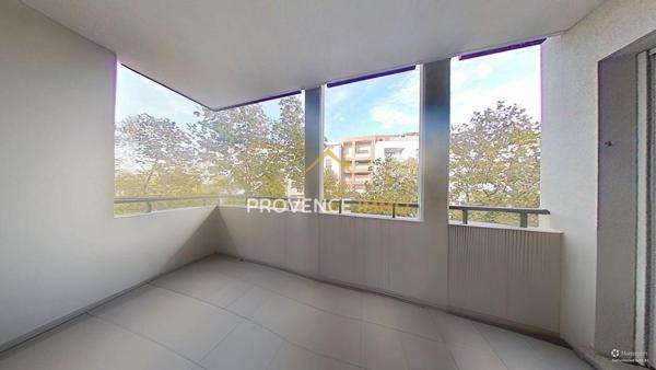 Marseille (13014) Charmant T2 avec terrasse – Résidence récente et sécurisée