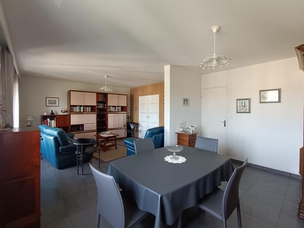 Appartement
         4 pièces
        - 84 m² Exclusivité 209 000 € *
