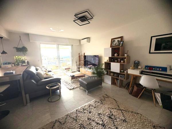 Mougins,  location 3 pièces meublé.