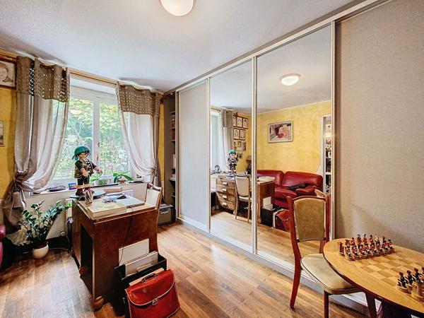 MAISON NANTES 7 CHAMBRES BORDS DE SEVRE GARAGE TERRAIN ARBORE COMMERCES ET BUSWAY