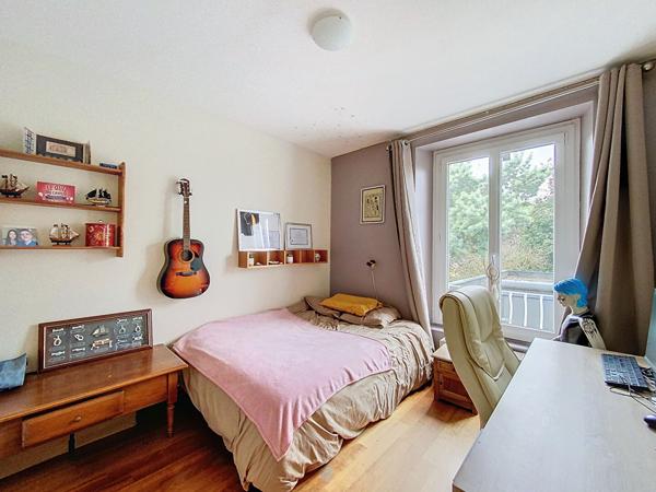 MAISON NANTES 7 CHAMBRES BORDS DE SEVRE GARAGE TERRAIN ARBORE COMMERCES ET BUSWAY