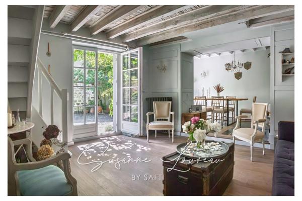 Une maison en pierre pleine de charme… avec un jardin que l’on n’attend pas