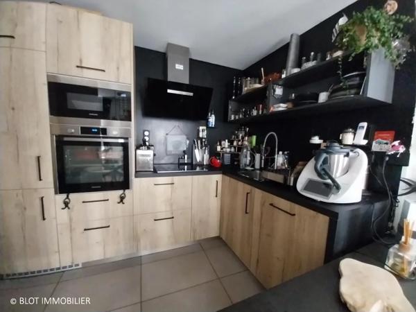 Immeuble 4 pièce(s)