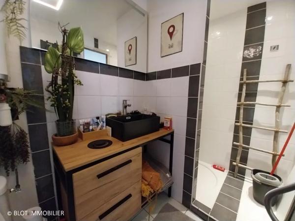 Immeuble 4 pièce(s)