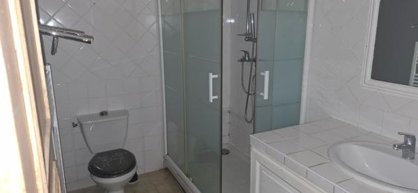 A saisir maison de village en centre ville. Idéal pour primo accédant(s)