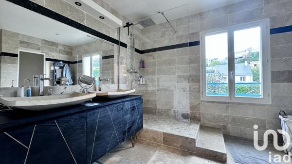 Maison à vendre 8 pièces 214 m² Chatou