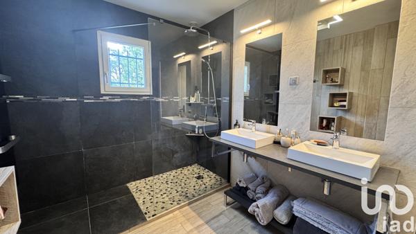 Maison à vendre 8 pièces 214 m² Chatou