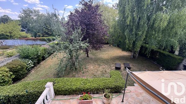 Maison à vendre 8 pièces 214 m² Chatou