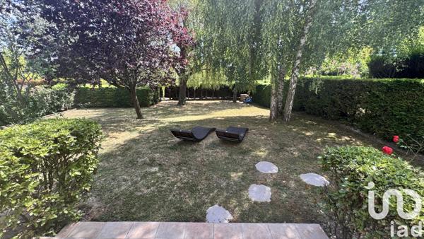 Maison à vendre 8 pièces 214 m² Chatou