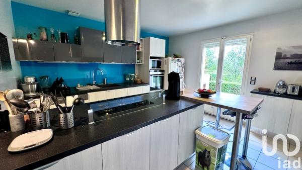 Maison à vendre 8 pièces 214 m² Chatou